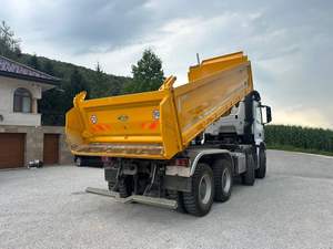 รถบรรทุกเมอร์เซเดส 3553 8x4 ปี 2024 มือสอง แบบเทท้าย - Product Image 2