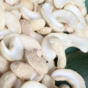 Usine de confiance Noix de cajou crues Noix de cajou Vietnam Vietnam Noix de cajou Grade Ww320 Emballage personnalisé - Product Image 1