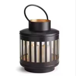 Lanterne traditionnelle de Ramadan en métal d'inspiration arabe pour rehausser l'essence spirituelle des maisons et des événements islamiques - Product Image 3