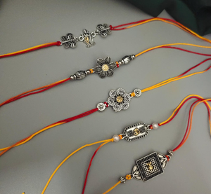 Rakhi oxydé de créateur unique pour Brother Artistic Rakhi Thread dans diverses formes Antique Look for Raksha Bandhan Celebration - Product Image 2