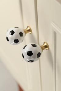 Perilla de diseño de baloncesto para armarios, cajones y puertas, manija decorativa divertida para habitación de niños, decoración del hogar y muebles temáticos deportivos - Product Image 2