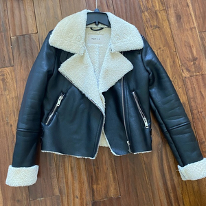 Vente en gros de vestes en cuir véritable pour femmes, 100% peau de mouton, style moto, coupe ajustée, véritable peau de mouton, veste de motard - Product Image 6