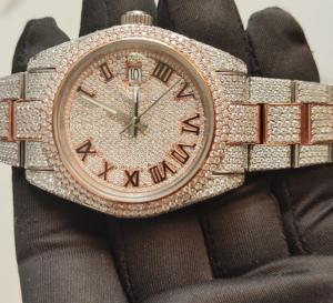 นาฬิกาสปอร์ตหรูหรา ประดับเพชรโมอิสซาไนต์ VVS ระดับพรีเมียม ตัวเรือนสแตนเลสสตีล เครื่องจักรกล ETA สำหรับทุกเพศ คุณภาพสูง สไตล์ฮิปฮอป กันน้ำ 3BAR - Product Image 4