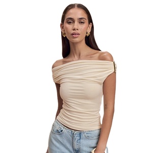 เสื้อกล้ามเกาะอกจับจีบสีทึบเปิดไหล่ข้างเดียวแนวเซ็กซี่ใส่ได้หลายโอกาสเรียบง่ายใหม่สำหรับผู้หญิงฤดูร้อน - Product Image 1