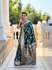 Hermoso Sari banarasi con retoque meenakari - Product Image 5