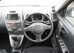 UTILISÉ 2005 2006 2007 2010 RUSH X CONDUITE À DROITE À VENDRE EN LIGNE - Product Image 3