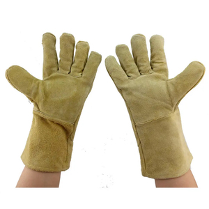 Gants de travail de soudage en cuir de qualité supérieure fabriqués au Pakistan - Product Image 3