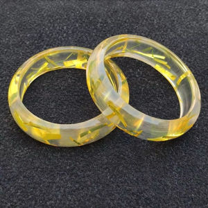 เครื่องประดับเรซิ่นที่มีดีไซน์พิเศษการออกแบบใหม่ล่าสุดมีสไตล์สำหรับผู้หญิงและเด็กผู้หญิงกำไลข้อมือเรซิ่นสีสันสดใส - Product Image 1