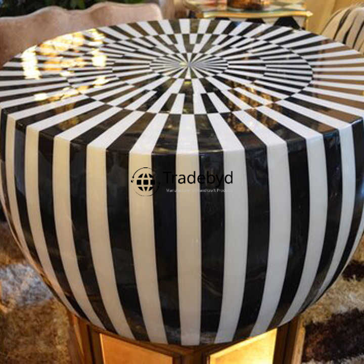 Available in different Colors