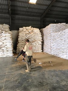 อาหารปลากระดูกปลาจากเวียดนามแป้งปูเปลือกกุ้ง67% อุดมไปด้วยโปรตีน - Product Image 5