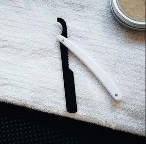 Afeitadoras elegantes para hombres con cuchillas alemanas de acero inoxidable Maquinilla de afeitar con mango de plástico Maquinillas de afeitar para peluquero - Product Image 5