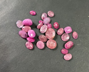 หินทับทิมธรรมชาติทรงผสมเจียระไนพลอยสีแดงอัญมณีหลวมสำหรับทำเครื่องประดับหินทับทิม - Product Image 1