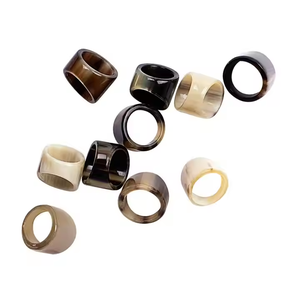 Bague en corne de buffle unique Party Ware Utilisation de mariage à la main pour femmes par l'artisanat en croissant - Product Image 1