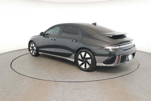 Ioniq 6 SE 2023, Autonomía Estándar, Tracción Trasera, Turbo Eléctrico, Asientos de Cuero, Exterior Claro, Precio Bajo, Bajo Kilometraje - Product Image 3