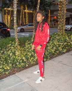 2025 High Quality Light <b>Weight</b> Customized Size Cheap Price <b>Women</b> New Arrival Casual Fashion Outdoor White <b>Women</b> Tracksuit - Product Image 6