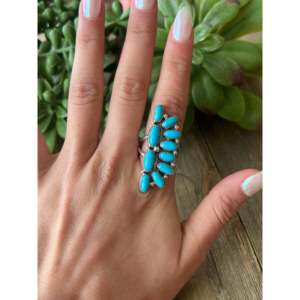 Bague en argent sterling et turquoise Sleeping Beauty, motif végétal, sertie de pierres, faite à la main par des artisans Navajo - Product Image 2