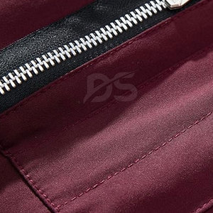 แจ็คเก็ตบอมเบอร์ผู้ชายแบบซิปเต็มตัว สีตามสั่ง สำหรับฤดูหนาว พร้อมโลโก้ด้านหน้า คุณภาพพรีเมียม น้ำหนักเบา ระบายอากาศได้ดี แห้งเร็ว เป็นมิตรกับสิ่งแวดล้อม - Product Image 6