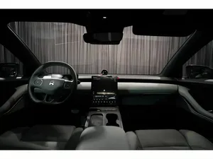 2023 N l O 5ET SUV AWD Doble Motor R18 Batería de Litio 110kWh Carga Rápida Asientos de Cuero Techo Panorámico - Product Image 3