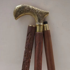 Bastón de madera de lujo con regalo de talla personalizada o ayuda de movilidad para hombres y mujeres bastón de madera hecho a mano - Product Image 1