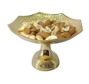 Frutero de Metal Resistente con Base Firme que Evita el Deslizamiento al Servir Diversos Tipos de Dátiles y Frutos Secos - Product Image 4