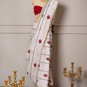 SOOT RAAG Saree et chemisier en lin coupe ajustée moderne blanc et rouge imprimé pour tenue de fête de mariage pour Photoshoot - Product Image 1