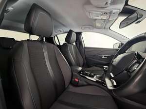 PEUGEOT 208 1.2 d'occasion, conduite à gauche/droite - Product Image 2