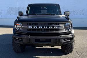 Ford Bronco Black Diamond Plus 2022 d'occasion en excellent état, sans accident, conduite à gauche/droite - Product Image 6