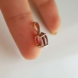 Pendentif en or pur 14 carats avec tourmaline rose naturelle taille ovale 1,3 ct, bijou fin fait main, pierre de naissance d'octobre, cadeau d'anniversaire pour elle - Product Image 2