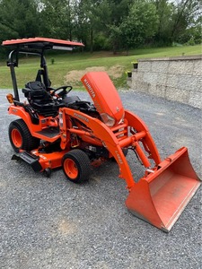 Tractor de Ruedas de 25 HP para Mini Tractor BX2350, Cortadora de Césped, Retroexcavadora, Cargador Frontal con Componentes Centrales de Bomba Incluidos - Product Image 2
