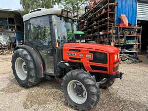 Tractor de Uso Diésel para Agricultura Comercial, Tractor para Granjas Pequeñas y Medianas - Product Image 3