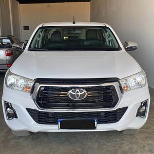 Prix bon marché Toyota Hilux modèle automatique de conduite à gauche et à droite frais et propre d'occasion à vendre - Product Image 5