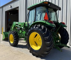 5085E รถแทรกเตอร์ขนาดกะทัดรัด John Deere - Product Image 4