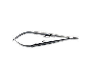 Portaagujas Castroviejo con Bloqueo de 14 cm, Acero Inoxidable, Manual, BEST CARE INTERNATIONAL, Instrumento Quirúrgico, Uso Hospitalario, CE - Product Image 2