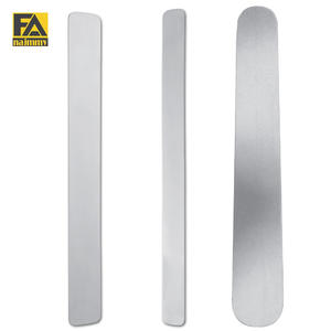 Instruments de rétracteur orthopédiques manuels en acier inoxydable Rétracteurs de ruban de 4cm de largeur Base réutilisable des instruments chirurgicaux - Product Image 2