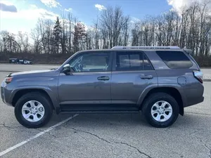 SR5 Toyota Runner 2015 - Product Image 6