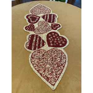 Napperon perlé Chargeur rond fait à la main pour salle à manger de luxe et décor de vacances Pièce unique perlé à la main, napperon, pendaison de crémaillère - Product Image 1