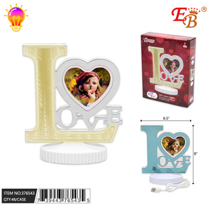 Cornice per foto a LED da 8 \ "con decorazione d'amore 48 pz/cartone per decorazioni di san valentino - Product Image 1