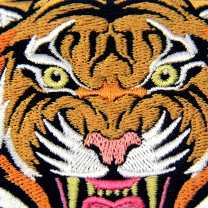 Meilleur fournisseur nouveauté Tepra Sports patchs brodés Unique respirant tissé PVC Offre Spéciale vêtements coeur fleur thermocollant - Product Image 6