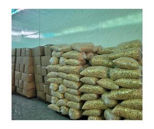 Chips de plátano fritos al vacío de primera calidad, bocadillo dulce crujiente, patatas fritas de plátano secas naturales, venta al por mayor, suministro de fábrica de exportación de Vietnam - Product Image 2