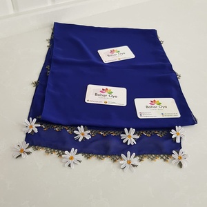 Beyaz İğne Oyası Papatya Fular Lacivert Bufandas de punto - Product Image 1