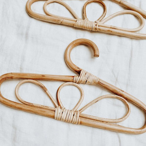 Accessoires de magasin de vêtements cintres en rotin nouveau cintre design pour affichage de soutien-gorge de maillot de bain bikini - Product Image 4