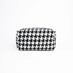 Pochette de maquillage pour femme Sac cosmétique à fermeture éclair en polyester avec logo chic pour un rangement facile - Product Image 1