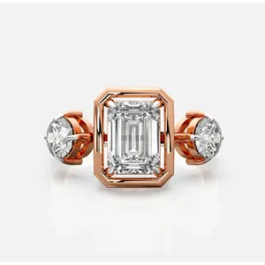 Anillo de Diamantes de Tres Piedras Eminence - Product Image 1