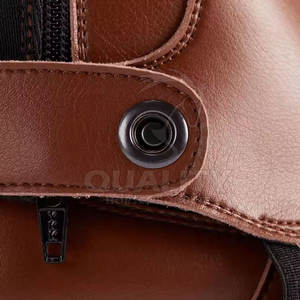 Chaps d'équitation en cuir personnalisables élégants et fonctionnels pour les cavaliers professionnels Chaps d'équitation - Product Image 3