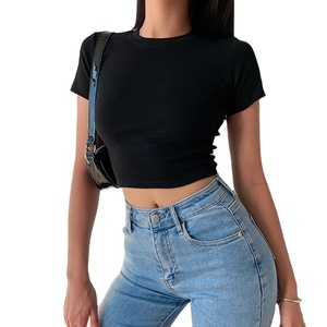 Streetwear élégant coton fait couleur unie teint haut court t-shirts femmes blanc Logo personnalisé tenue décontracté haut court t-shirts - Product Image 1