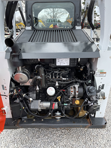 Minicargadora Bobcat S570 usada, 61HP, 1.5 toneladas, elevación vertical, equipo de construcción con dirección hidráulica. - Product Image 6