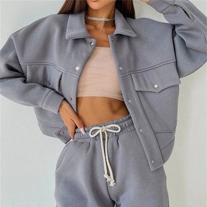 ชุดสองชิ้นวาฟเฟิลสตรีทแวร์ชุดสองชิ้นสำหรับสตรีทแวร์เสื้อแจ็กเก็ตคาร์โก้และกางเกงจ็อกเกอร์ชุดผู้หญิงแบบกำหนดเองได้ Y2K - Product Image 3