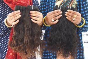 Vente en gros d'extensions ondulées de cheveux Remy humains crus vierges 100% qualité supérieure sans traitement chimique meilleur prix sans enchevêtrement lisse - Product Image 3