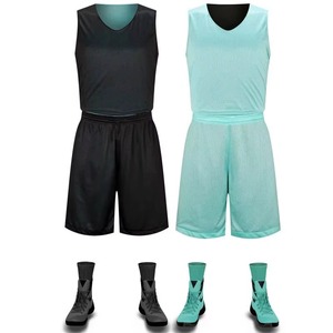 Ensemble d'uniformes de basketball durables pour les équipes scolaires et les clubs, légers, respirants, 100% polyester, sans manches, logo personnalisé, maillot - Product Image 2