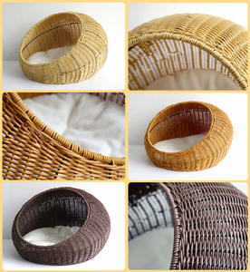 Cama para mascotas rústica tejida a mano ecológica de bambú y ratán para gatos y perros con función de viaje de color natural - Product Image 2